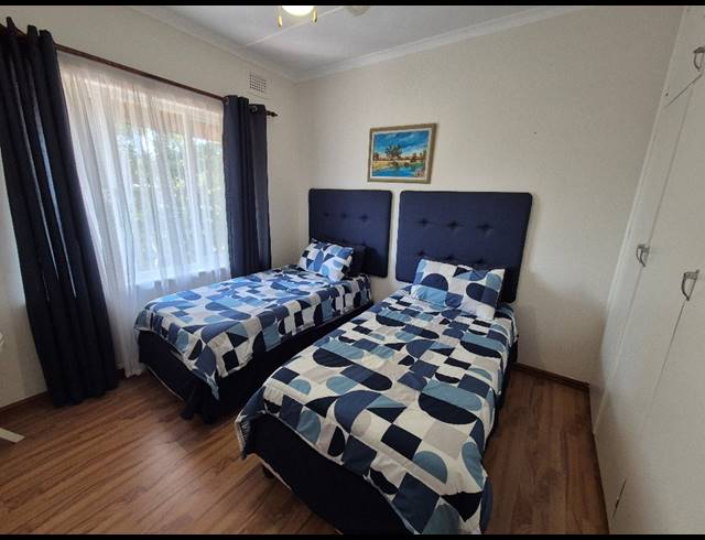 3 BEDROOM TOWNHOUSE FOR SALE IN SHELLY BEACH